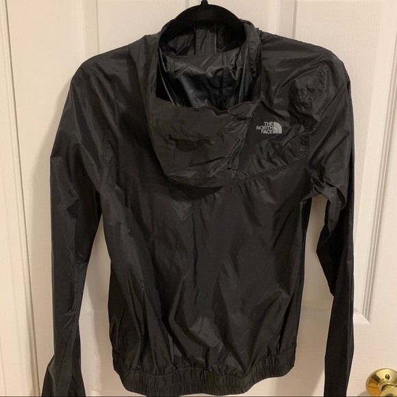 The North Face Black Windbreaker - Picture 4 of 4